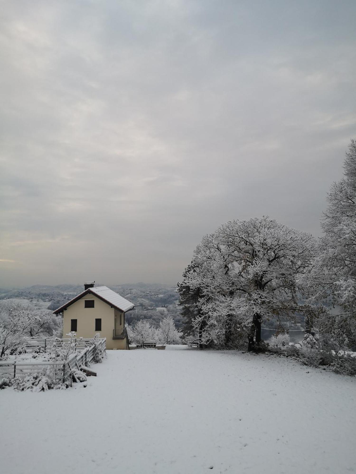 Apartma Hisa Na Ravnah With Hot Tub Pišece エクステリア 写真